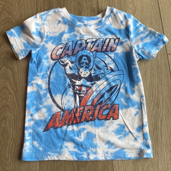 Sonoma Other - Captain America boys short sleeve T-shirt size 4